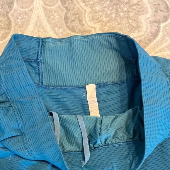 Lululemon Warp Lite Short *9"
Capri - Picture 6 of 9